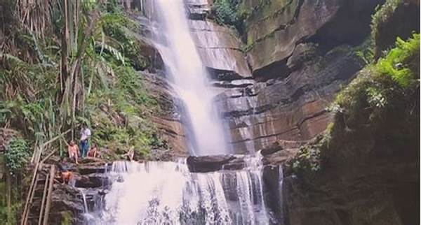 Ormastoto Ungkap Keindahan Air Terjun Kalimantan Yang Belum Dieksplor