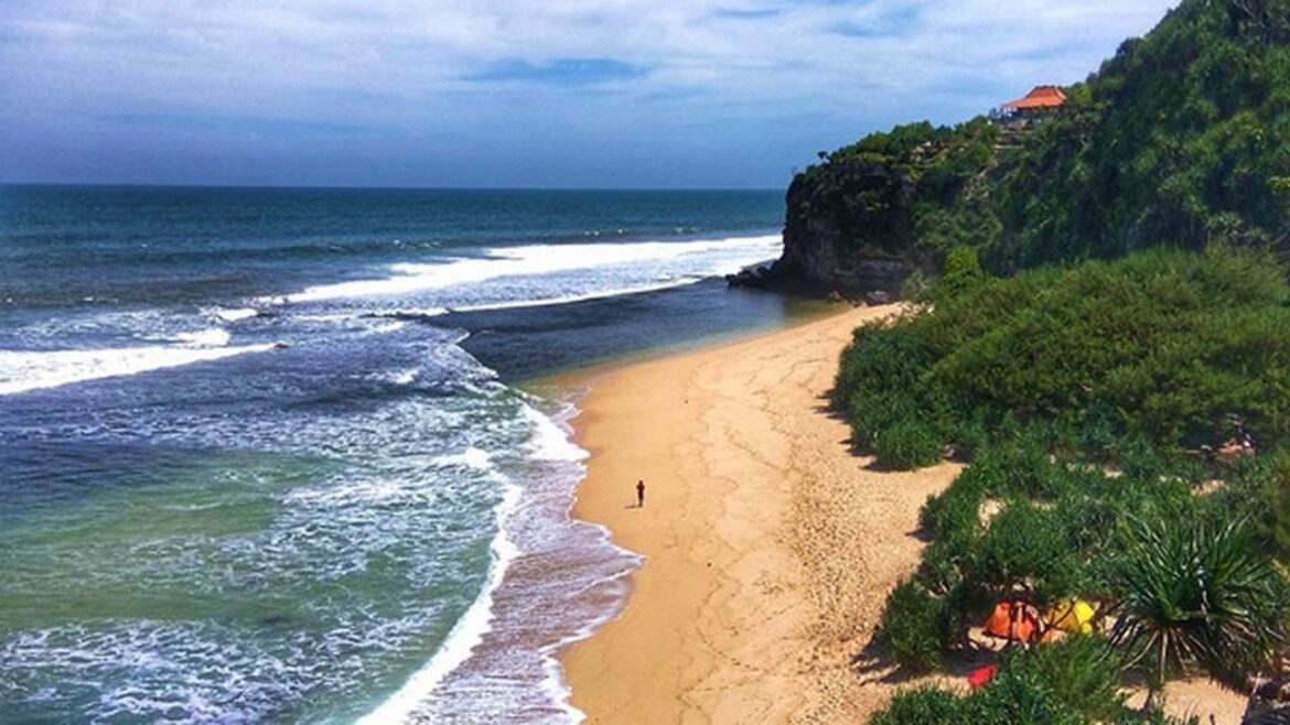 Wow! Inilah Rekomendasi Pantai Sepi di Jogja yang Bikin Susah Move On