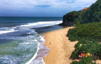 rekomendasi pantai sepi di Jogja